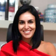 Foto de cliente da Consultoria de Imagem Clemira Silva.